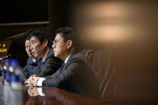 成人av免费电影