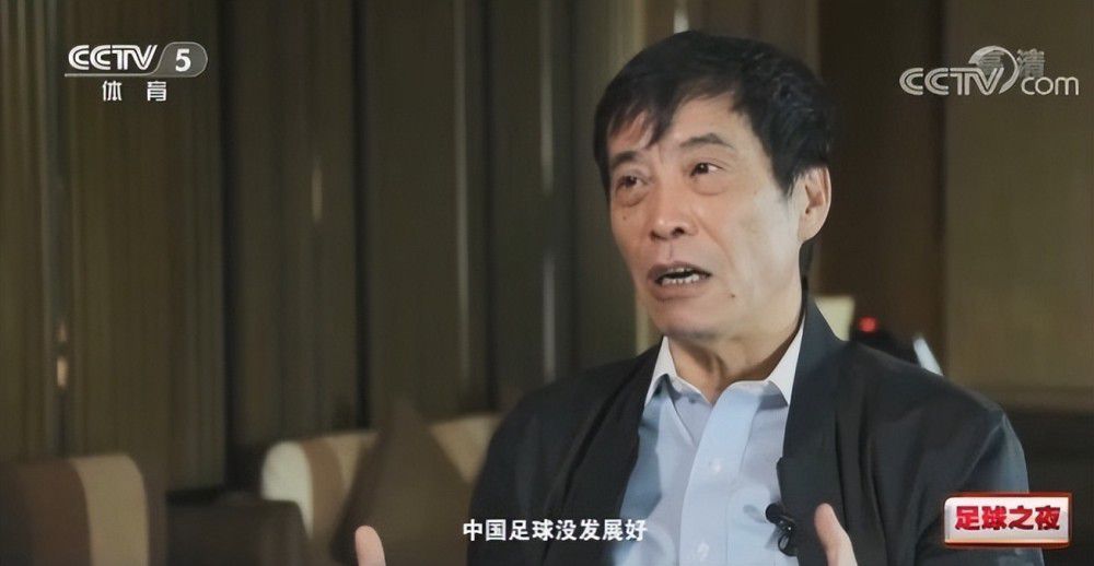 老赵抱着媛媛在厨房做小说